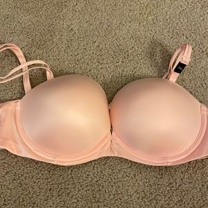 New Victoria’s Secret multi-way / strapless